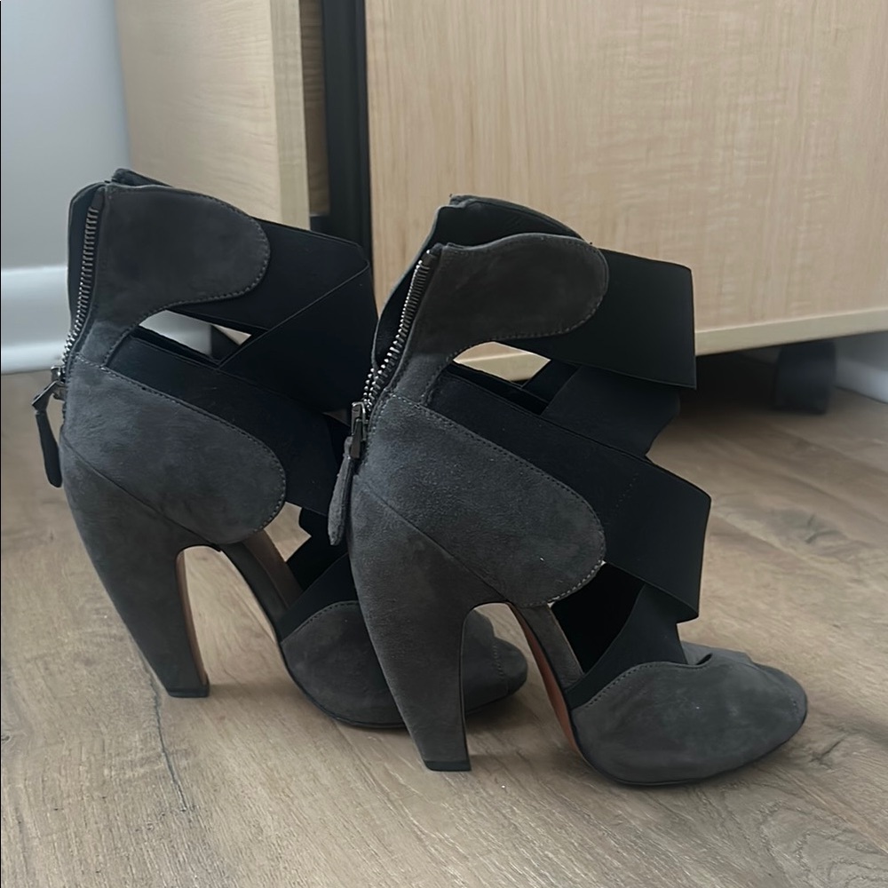 Alaia Gray and Black Heels with Modern Cut-Out Design